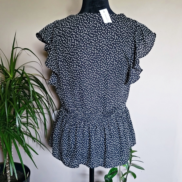 New Banana Republic polka dot shirt - Picture 3 of 5